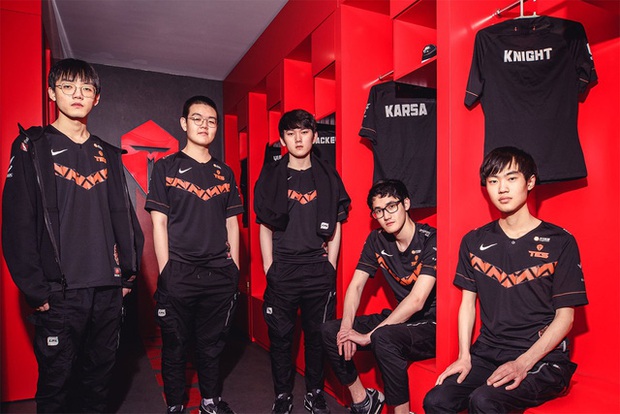 BLV Hoàng Luân: SofM trên trình Karsa, nhưng Suning không có cửa trước TOP Esports - Ảnh 4.