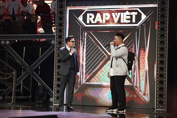 Bé bự một tạ mốt Yuno Bigboi gây sốt ở Rap Việt bày tỏ đã từng nản lòng với Rap, tiết lộ kỳ phùng địch thủ - Ảnh 5.