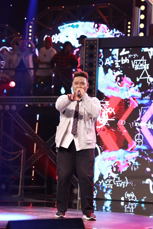 Bé bự một tạ mốt Yuno Bigboi gây sốt ở Rap Việt bày tỏ đã từng nản lòng với Rap, tiết lộ kỳ phùng địch thủ - Ảnh 7. Bé bự một tạ mốt Yuno Bigboi gây sốt ở Rap Việt bày tỏ đã từng nản lòng với Rap, tiết lộ kỳ phùng địch thủ - Ảnh 7.