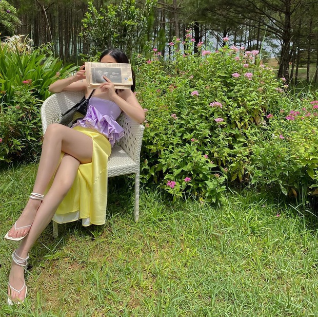 Sắm đủ 5 kiểu chân váy xịn mịn, “dễ tính” sau thì bạn mix đồ auto đẹp, đi đâu cũng được khen trendy - Ảnh 13.