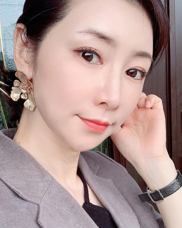 Phù thuỷ làn da Nhật Bản tiết lộ 6 tips dưỡng da: Dùng serum đúng 3 bước, nếu bận quá hãy đắp mặt nạ - Ảnh 3. Phù thuỷ làn da Nhật Bản tiết lộ 6 tips dưỡng da: Dùng serum đúng 3 bước, nếu bận quá hãy đắp mặt nạ - Ảnh 3.