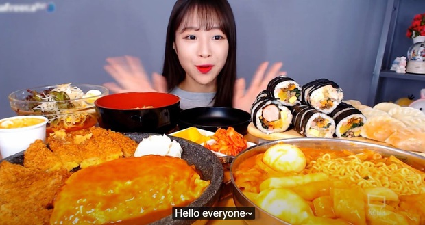 Bị dân mạng Hàn Quốc chèn ép tới khủng hoảng, nữ YouTuber Mukbang phải chấm dứt luôn sự nghiệp, xoá hết video - Ảnh 2. Bị dân mạng Hàn Quốc chèn ép tới khủng hoảng, nữ YouTuber Mukbang phải chấm dứt luôn sự nghiệp, xoá hết video - Ảnh 2.