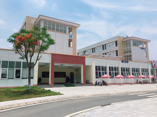 Kiến trúc sang chảnh hàng trăm tỷ đồng của các trường THPT Chuyên ở Việt Nam: Vị trí số 1 gây bất ngờ nhất - Ảnh 3.
