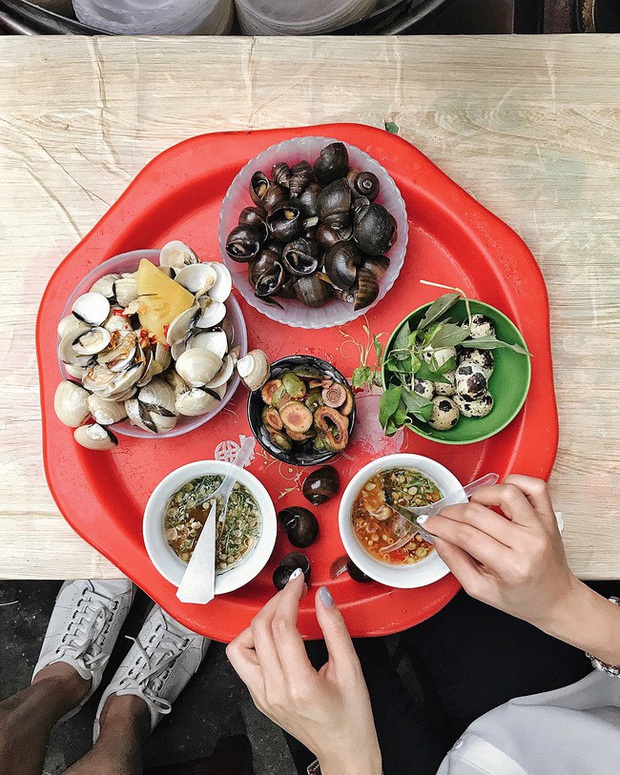 Hà Nội tháng 8 đổ mưa, còn chị em đã đổ những món ăn vặt hợp mùa thu mát lạnh này chưa? - Ảnh 3.