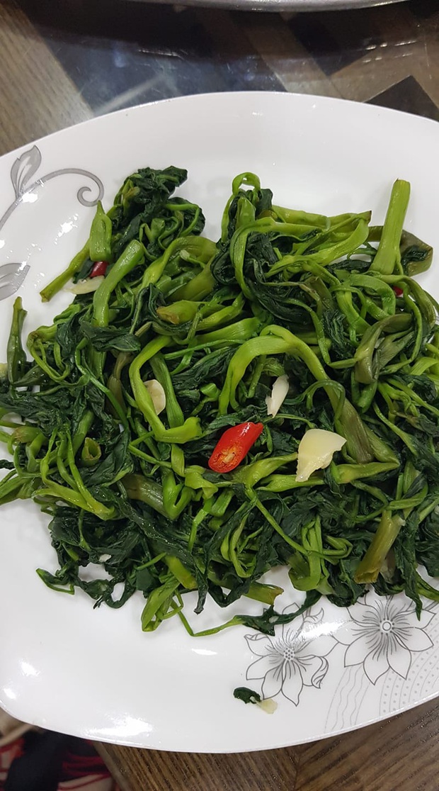 10 đĩa rau muống kinh hoàng được cư dân mạng khoe, chị Mỹ Tâm xem xong chắc bỏ luôn nghề xào rau! - Ảnh 2.