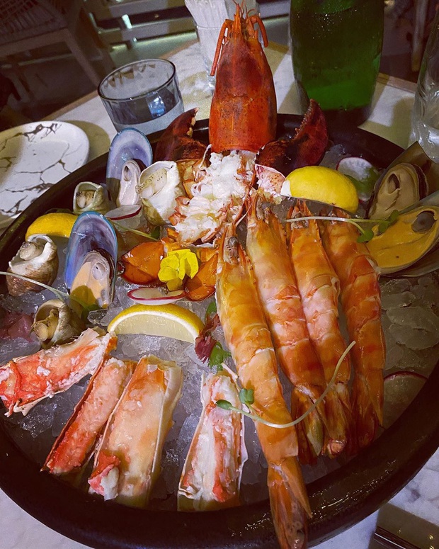 Tất tần tật về địa điểm hẹn hò của Hương Giang và Matt Liu: Toàn rich kid check-in, sao Việt tới lui nhiều không kể - Ảnh 15.