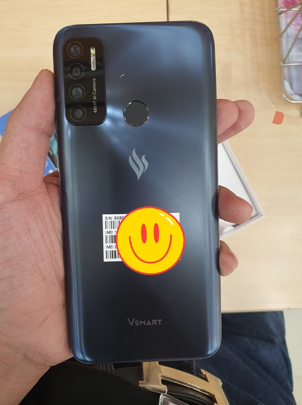 Vsmart Live 4 rò rỉ toàn bộ: Snapdragon 675, pin 5000 mAh, 4 camera, màn hình đục lỗ - Ảnh 2.