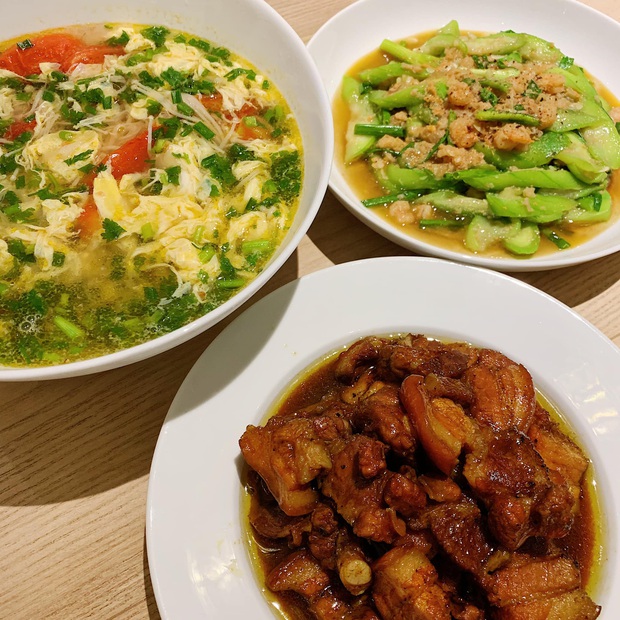 Lướt Facebook Bích Phương cứ 10 tấm ảnh là có một mâm cơm, chồng chưa có nhưng tự khai mình cô vợ đảm luôn? - Ảnh 18.