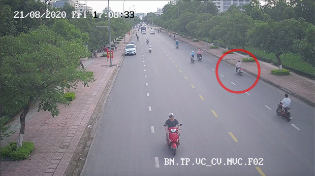 Lịch trình di chuyển của nghi phạm bắt cóc bé trai 2 tuổi được mạng lưới hơn 300 mắt thần ghi lại rõ nét - Ảnh 2.