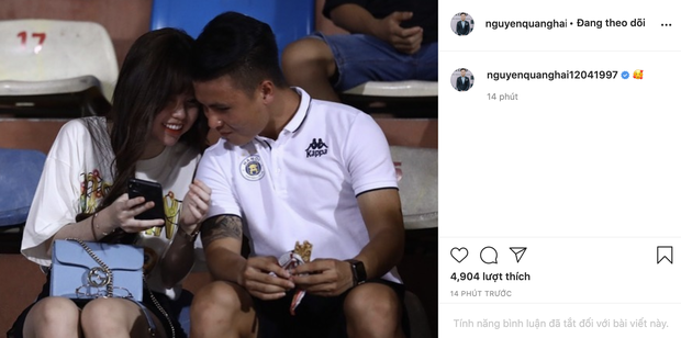 Vừa xoá sạch ảnh Huỳnh Anh, Quang Hải đã vội đăng lại từ đầu khoảnh khắc cả hai tình tứ - Ảnh 2.