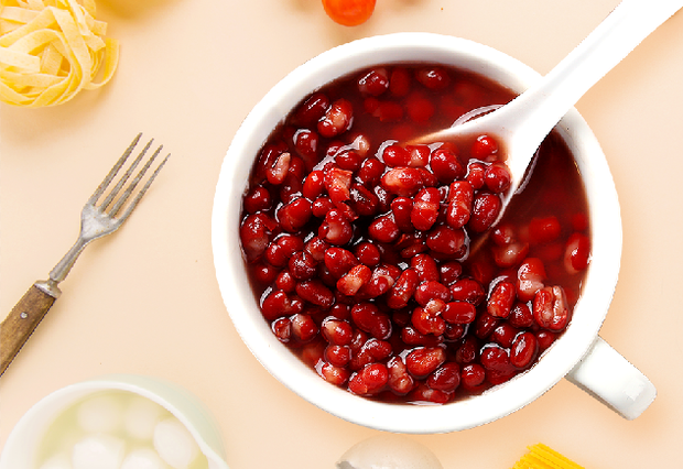 Hỏi team năm ngoái ăn chè đậu đỏ đã thoát ế chưa: Người đã thay đến 2 lần bồ, kẻ thà sửa cái nết rồi... mua người yêu! - Ảnh 1.