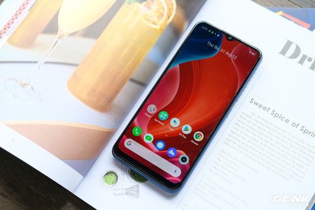 Cận cảnh Realme C12 vừa ra mắt tại Việt Nam: Bản nâng cấp từ C11, pin trâu hơn, mọc thêm 1 camera sau, giá 3,49 triệu đồng - Ảnh 9.