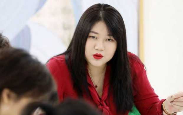 Quản lý quyền lực số 1 Cbiz gây tranh cãi khi phản đối Luhan công khai hẹn hò, Song Hye Kyo Trung Quốc gay gắt đáp trả - Ảnh 4.