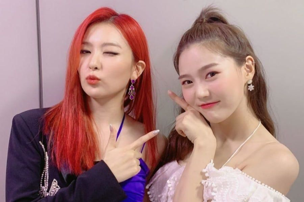 Thánh thu thập hội gái xinh Kbiz Seulgi (Red Velvet): Từ nữ thần TWICE, BLACKPINK đến minh tinh, cả chục mỹ nhân đều là bạn thân - Ảnh 16.