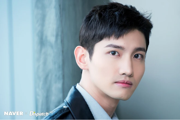 Changmin (DBSK) tuyên bố chính thức hoãn cưới vào tháng 9 này với bạn gái ngoài ngành - Ảnh 2.