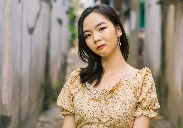 Nữ sinh thứ 2 đạt 10 điểm Ngữ văn tốt nghiệp: Chỉ học đến 11h đi ngủ, tiết lộ nội dung bài văn - Ảnh 1.