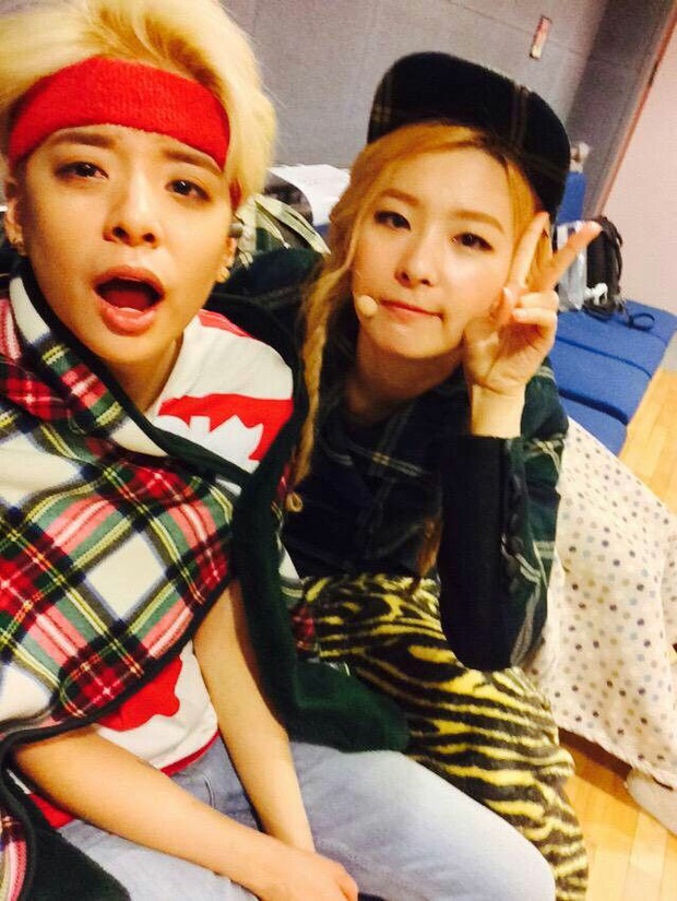 Thánh thu thập hội gái xinh Kbiz Seulgi (Red Velvet): Từ nữ thần TWICE, BLACKPINK đến minh tinh, cả chục mỹ nhân đều là bạn thân - Ảnh 15.