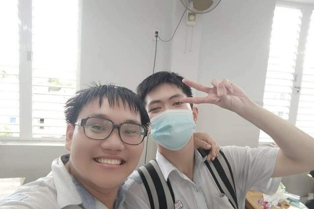 Thủ khoa khối B toàn quốc đạt 29,75 điểm: Tiếc vì để sai 1 câu nên không được tối đa 30 - Ảnh 2.