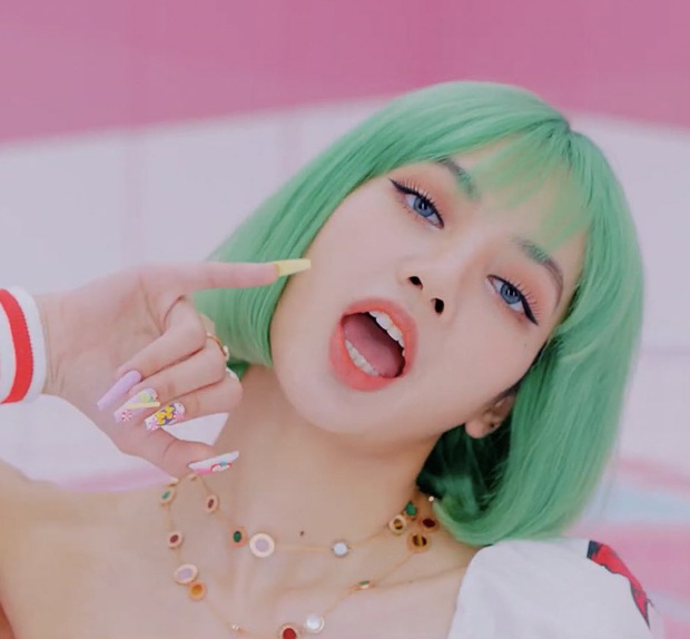 Cả một bữa tiệc visual xinh tươi trong Ice Cream, nhưng Jisoo (BLACKPINK) mới là người leo trending cao nhất vì... vô hình trong MV! - Ảnh 16.