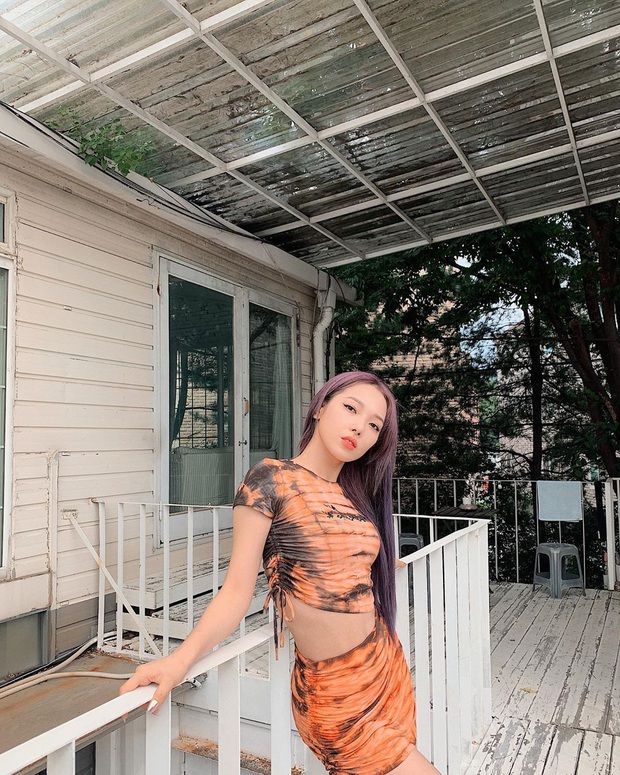 11 set đồ tối giản nhưng điệu đà, tôn dáng của sao Hàn, chị em cứ copy theo thì nhất định đi vào con đường “mặc đẹp” - Ảnh 19.