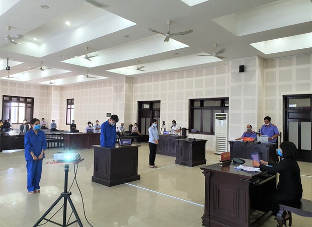 Sinh viên ngoại ngữ, giáo viên dạy văn giúp sức cho người Trung Quốc nhập cảnh trái phép xin lỗi người dân cả nước - Ảnh 1. Sinh viên ngoại ngữ, giáo viên dạy văn giúp sức cho người Trung Quốc nhập cảnh trái phép xin lỗi người dân cả nước - Ảnh 1.
