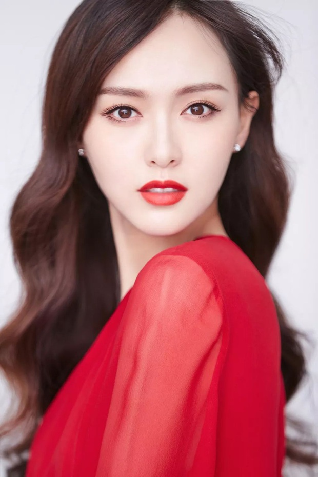 Tranh cãi BXH 55 sao nữ có gương mặt đẹp nhất châu Á: BLACKPINK, Nhiệt Ba thấp bất ngờ, top 5 đều quá khó hiểu - Ảnh 42. Tranh cãi BXH 55 sao nữ có gương mặt đẹp nhất châu Á: BLACKPINK, Nhiệt Ba thấp bất ngờ, top 5 đều quá khó hiểu - Ảnh 42.