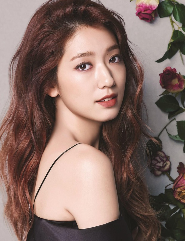 Tranh cãi BXH 55 sao nữ có gương mặt đẹp nhất châu Á: BLACKPINK, Nhiệt Ba thấp bất ngờ, top 5 đều quá khó hiểu - Ảnh 27. Tranh cãi BXH 55 sao nữ có gương mặt đẹp nhất châu Á: BLACKPINK, Nhiệt Ba thấp bất ngờ, top 5 đều quá khó hiểu - Ảnh 27.