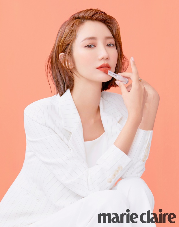 Tranh cãi BXH 55 sao nữ có gương mặt đẹp nhất châu Á: BLACKPINK, Nhiệt Ba thấp bất ngờ, top 5 đều quá khó hiểu - Ảnh 13. Tranh cãi BXH 55 sao nữ có gương mặt đẹp nhất châu Á: BLACKPINK, Nhiệt Ba thấp bất ngờ, top 5 đều quá khó hiểu - Ảnh 13.