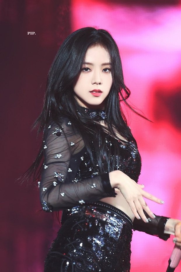 Tranh cãi BXH 55 sao nữ có gương mặt đẹp nhất châu Á: BLACKPINK, Nhiệt Ba thấp bất ngờ, top 5 đều quá khó hiểu - Ảnh 36. Tranh cãi BXH 55 sao nữ có gương mặt đẹp nhất châu Á: BLACKPINK, Nhiệt Ba thấp bất ngờ, top 5 đều quá khó hiểu - Ảnh 36.