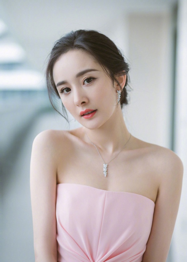 Tranh cãi BXH 55 sao nữ có gương mặt đẹp nhất châu Á: BLACKPINK, Nhiệt Ba thấp bất ngờ, top 5 đều quá khó hiểu - Ảnh 44. Tranh cãi BXH 55 sao nữ có gương mặt đẹp nhất châu Á: BLACKPINK, Nhiệt Ba thấp bất ngờ, top 5 đều quá khó hiểu - Ảnh 44.