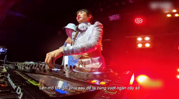 DJ Trang Moon bị dìm hàng vì góc máy quay ở King of Rap, so với ảnh sống ảo mà không nhận ra luôn! - Ảnh 3. DJ Trang Moon bị dìm hàng vì góc máy quay ở King of Rap, so với ảnh sống ảo mà không nhận ra luôn! - Ảnh 3.