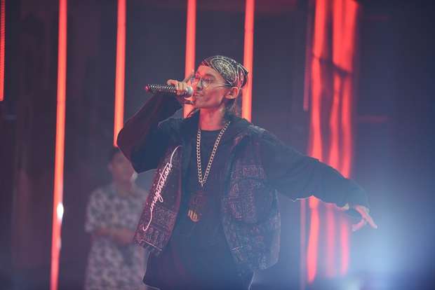 King Of Rap: Chị Cả rap Hoàng hậu vào triều khiến 4 mentor hô Vạn tuế! Vạn tuế! - Ảnh 7.