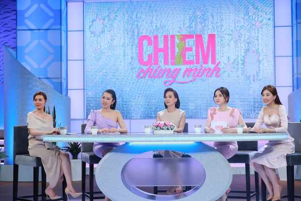 Vì sao Hoa hậu Hương Giang luôn được đông đảo khán giả yêu mến mỗi khi tham gia các show truyền hình? - Ảnh 15. Vì sao Hoa hậu Hương Giang luôn được đông đảo khán giả yêu mến mỗi khi tham gia các show truyền hình? - Ảnh 15.