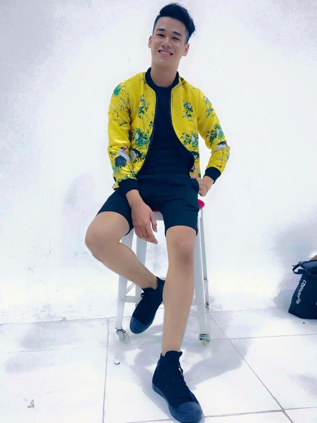 Màn dậy thì thành công của chàng người mẫu biết nói 6 thứ tiếng ở Người ấy là ai! - Ảnh 4. Màn dậy thì thành công của chàng người mẫu biết nói 6 thứ tiếng ở Người ấy là ai! - Ảnh 4.
