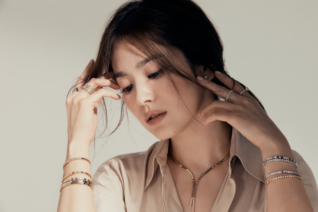 Giữa lùm xùm tình ái, Song Hye Kyo đánh úp bộ ảnh đẹp nín thở: Dàn tài tử nam thần đã bỏ lỡ báu vật nhan sắc rồi! - Ảnh 6.