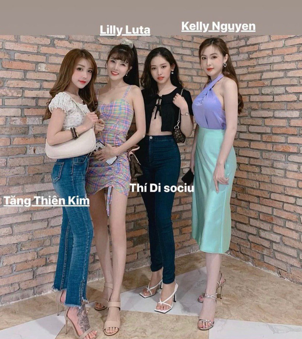 Hội bạn thân của Thuý Vi toàn hot girl mê làm đẹp, không giấu giếm chuyện phẫu thuật thẩm mỹ - Ảnh 2. Hội bạn thân của Thuý Vi toàn hot girl mê làm đẹp, không giấu giếm chuyện phẫu thuật thẩm mỹ - Ảnh 2.