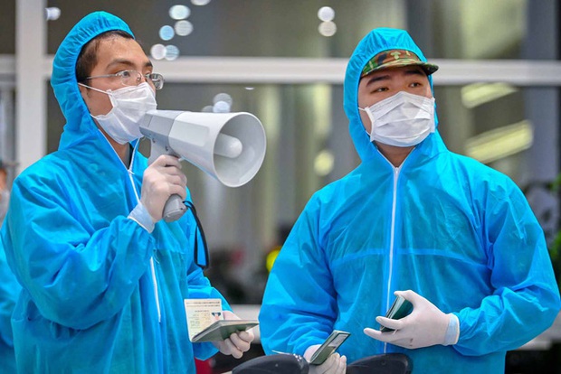 Thêm 4 ca mắc Covid-19 mới: 1 nhân viên xe buýt ở Hà Nội và 3 bệnh nhân là F1 ở Quảng Nam - Ảnh 1. Thêm 4 ca mắc Covid-19 mới: 1 nhân viên xe buýt ở Hà Nội và 3 bệnh nhân là F1 ở Quảng Nam - Ảnh 1.