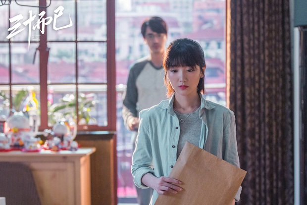 Trong tình yêu, chúng ta đều từng bỏ lỡ nhau vì không chịu thấu hiểu giống Chung Hiểu Cần (30 Chưa Phải Là Hết) - Ảnh 2. Trong tình yêu, chúng ta đều từng bỏ lỡ nhau vì không chịu thấu hiểu giống Chung Hiểu Cần (30 Chưa Phải Là Hết) - Ảnh 2.