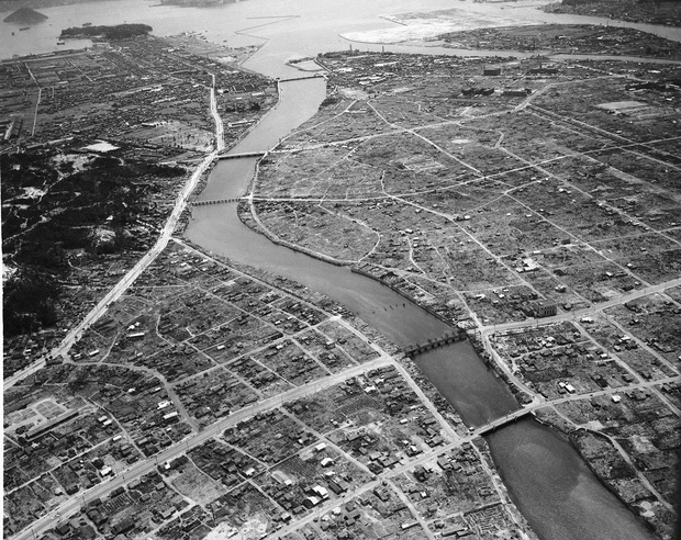 Những hình ảnh hiếm hoi về vụ ném bom nguyên tử xuống Hiroshima và Nagasaki của Nhật Bản, 75 năm vẫn vẹn nguyên nỗi ám ảnh khôn nguôi - Ảnh 11.