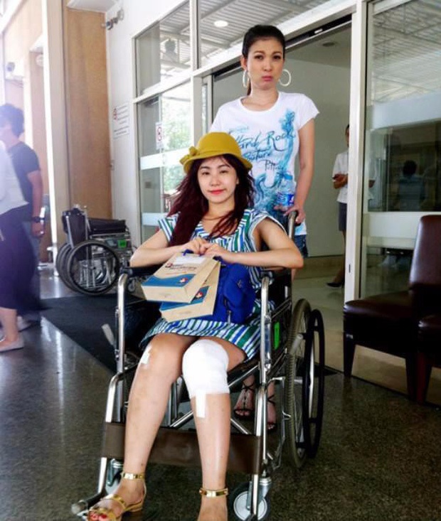 Những tai nạn hết hồn trong lịch sử Vpop: Từ bị �đao đâm chảy máu khắp mặt đến bị khán giả quá khích... ném ghế, đấm túi bụi - Ảnh 12.