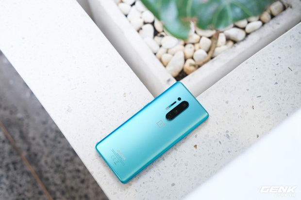 Cận cảnh OnePlus 8 Pro: Thiết kế đẹp, trang bị Snapdragon 865, màn hình 120 Hz chạy cùng độ phân giải QHD+, camera có filter Photochrom rất hay - Ảnh 5.