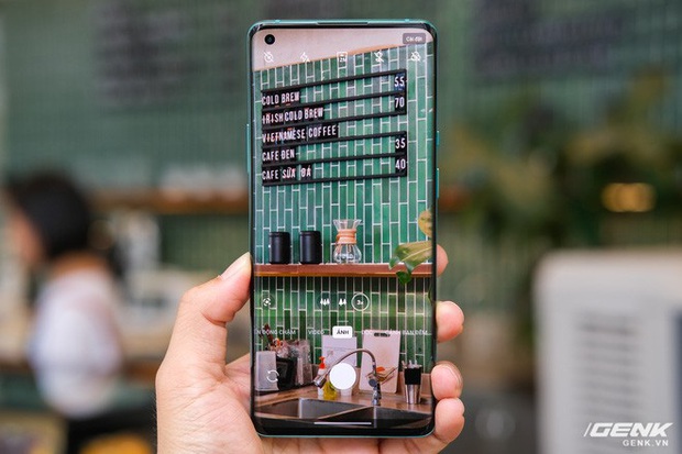 Cận cảnh OnePlus 8 Pro: Thiết kế đẹp, trang bị Snapdragon 865, màn hình 120 Hz chạy cùng độ phân giải QHD+, camera có filter Photochrom rất hay - Ảnh 10.