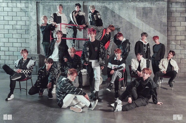 30 nhóm nhạc nam hot nhất hiện nay: Top 3 boygroup hội ngộ, BTS và đối thủ không đội trời chung giành giật ngôi vương - Ảnh 5. 30 nhóm nhạc nam hot nhất hiện nay: Top 3 boygroup hội ngộ, BTS và đối thủ không đội trời chung giành giật ngôi vương - Ảnh 5.