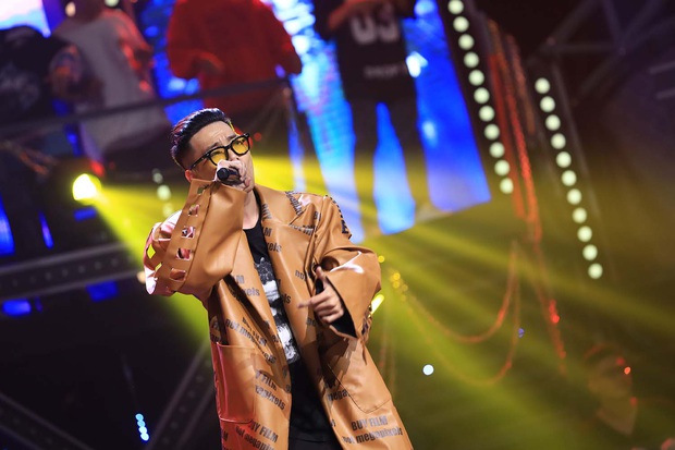 Với hơn nửa triệu lượt view, tập 2 Rap Việt là show thực tế có lượng người xem cùng lúc cao nhất Việt Nam mọi thời đại! - Ảnh 12. Với hơn nửa triệu lượt view, tập 2 Rap Việt là show thực tế có lượng người xem cùng lúc cao nhất Việt Nam mọi thời đại! - Ảnh 12.