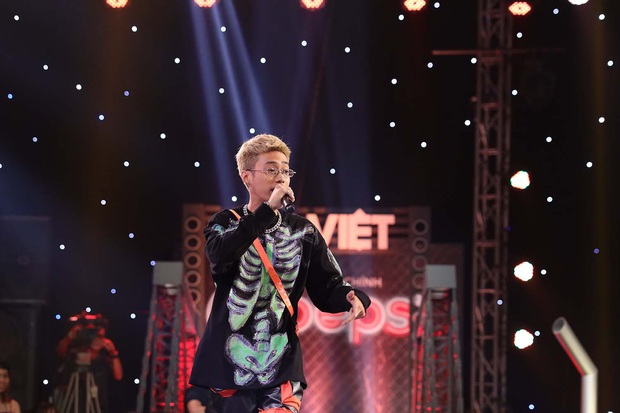 Với hơn nửa triệu lượt view, tập 2 Rap Việt là show thực tế có lượng người xem cùng lúc cao nhất Việt Nam mọi thời đại! - Ảnh 14. Với hơn nửa triệu lượt view, tập 2 Rap Việt là show thực tế có lượng người xem cùng lúc cao nhất Việt Nam mọi thời đại! - Ảnh 14.