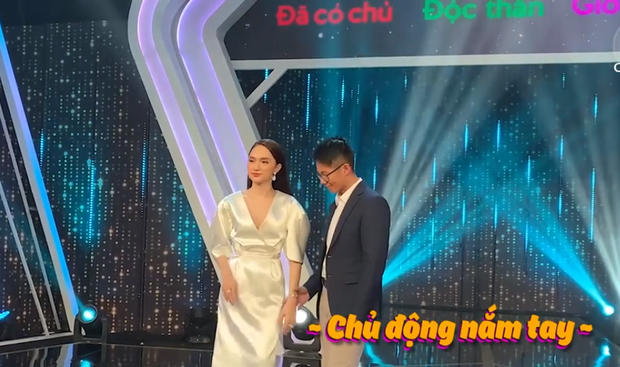 Clip: Matt Liu nắm tay Hương Giang không rời, kiên nhẫn chờ ở hậu trường Người ấy là ai - Ảnh 6. Clip: Matt Liu nắm tay Hương Giang không rời, kiên nhẫn chờ ở hậu trường Người ấy là ai - Ảnh 6.