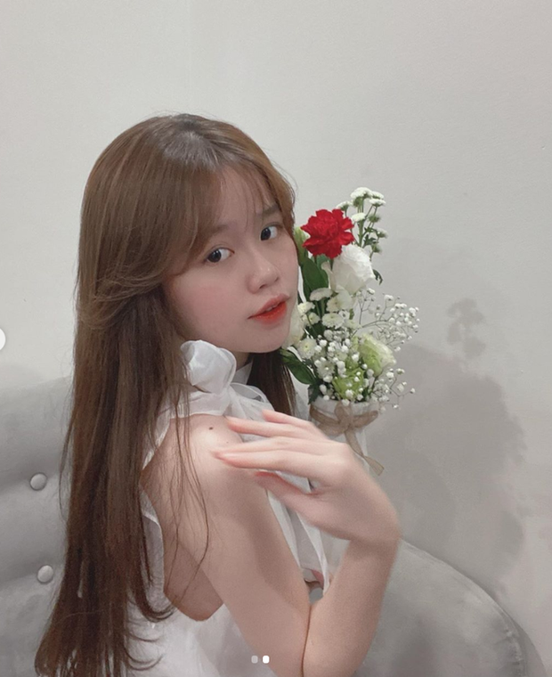 Xem cách Huỳnh Anh - bạn gái Quang Hải xử hater mà phục: Im lặng khi cần, một khi đã lên tiếng thì luôn cứng! - Ảnh 3. Xem cách Huỳnh Anh - bạn gái Quang Hải xử hater mà phục: Im lặng khi cần, một khi đã lên tiếng thì luôn cứng! - Ảnh 3.