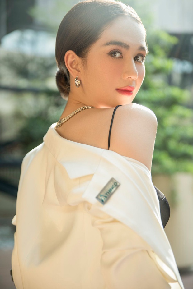4 tổng tài đời thực nổi tiếng Vbiz: Ngọc Trinh - Hương Giang thành cặp nữ CEO, Sơn Tùng thu về 51 tỷ lãi ròng cùng công ty - Ảnh 1. 4 tổng tài đời thực nổi tiếng Vbiz: Ngọc Trinh - Hương Giang thành cặp nữ CEO, Sơn Tùng thu về 51 tỷ lãi ròng cùng công ty - Ảnh 1.