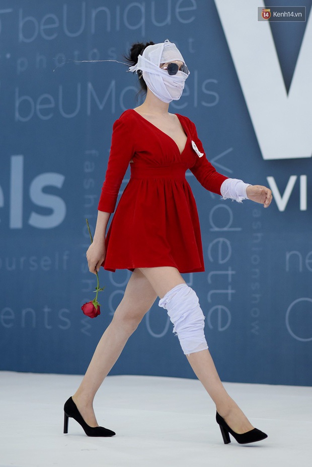 Hé lộ đoạn clip nữ chính Hà An (Người Ấy Là Ai) băng kín người đi thi Vietnams Next Top Model - Ảnh 9. Hé lộ đoạn clip nữ chính Hà An (Người Ấy Là Ai) băng kín người đi thi Vietnams Next Top Model - Ảnh 9.