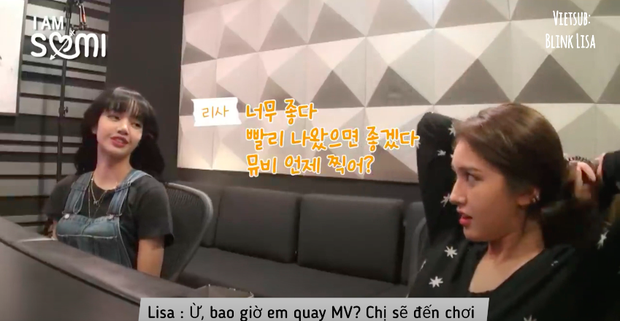 Somi há hốc mồm khi thấy Lisa và Jisoo đánh úp ở trường quay MV, còn được các chị khen đáng yêu vì dám trả treo với CEO Teddy - Ảnh 1. Somi há hốc mồm khi thấy Lisa và Jisoo đánh úp ở trường quay MV, còn được các chị khen đáng yêu vì dám trả treo với CEO Teddy - Ảnh 1.